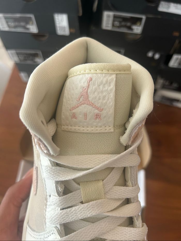 Jordan 1 taille 38.5 - photo numéro 4