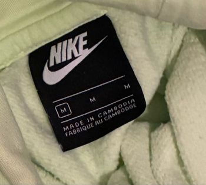 Sweat nike - photo numéro 3