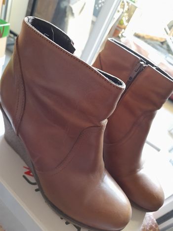 BOTTINES FEMME  " MINELLI" TAILLE  38