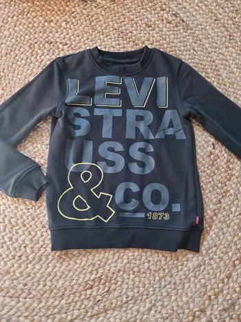 Sweat levi's taille 6 ans