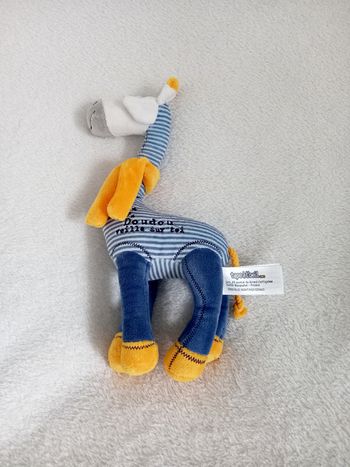 Doudou girafe Tape à l'oeil 