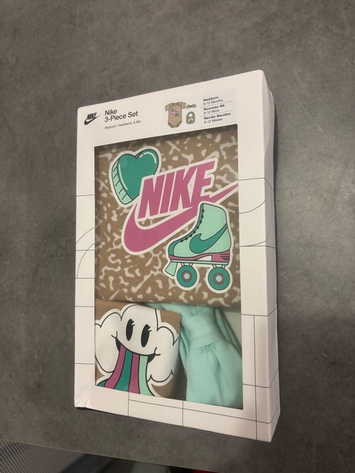 Ensemble Nike 3 pièces