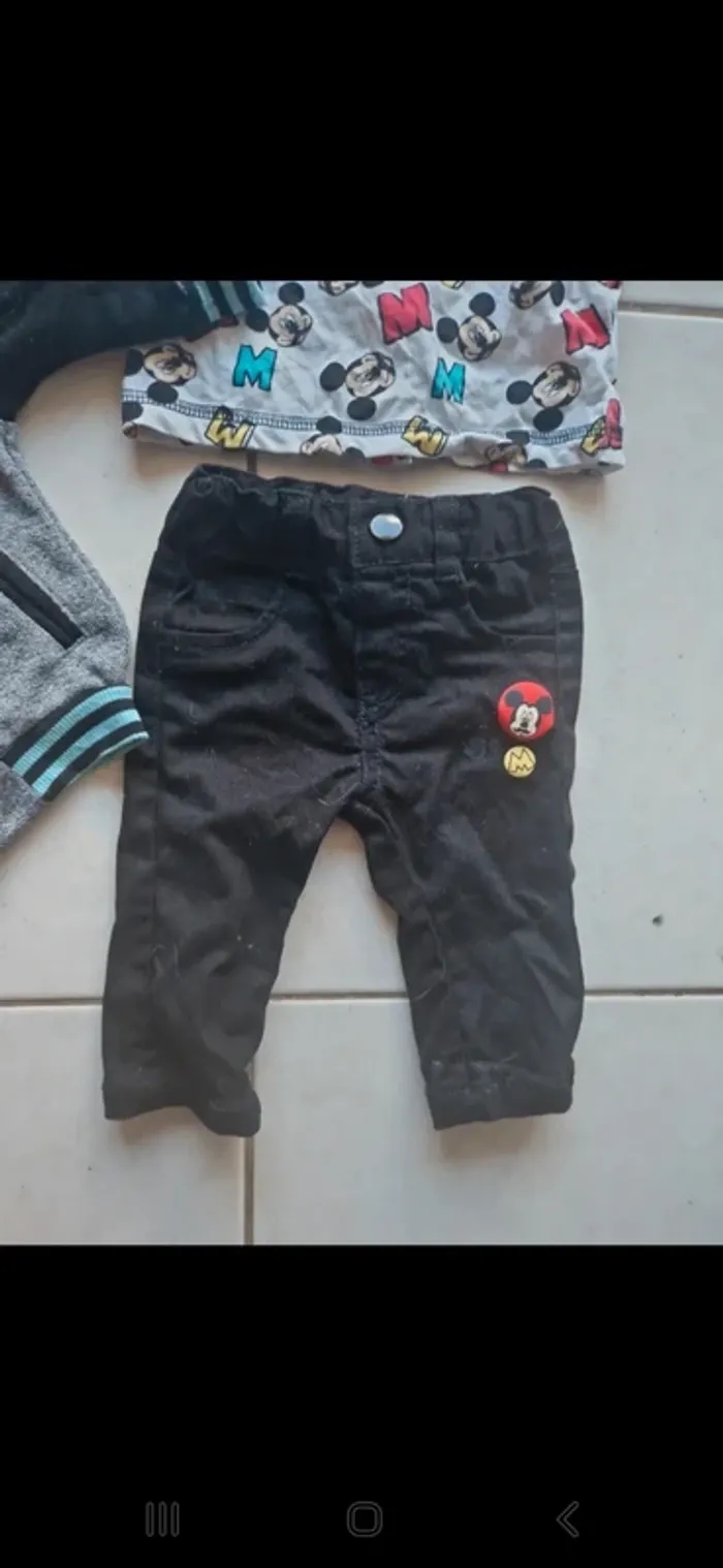 Ensemble trois pièces Disney pantalon t-shirt gilet 3 mois - photo numéro 6