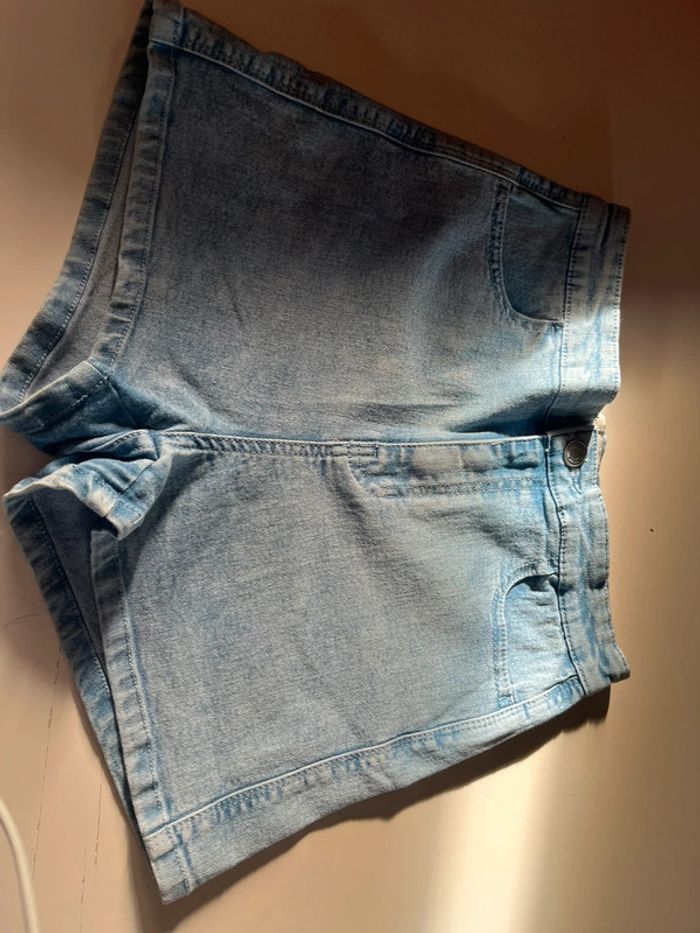 Short jeans délaver Jennyfer en 36 - photo numéro 2