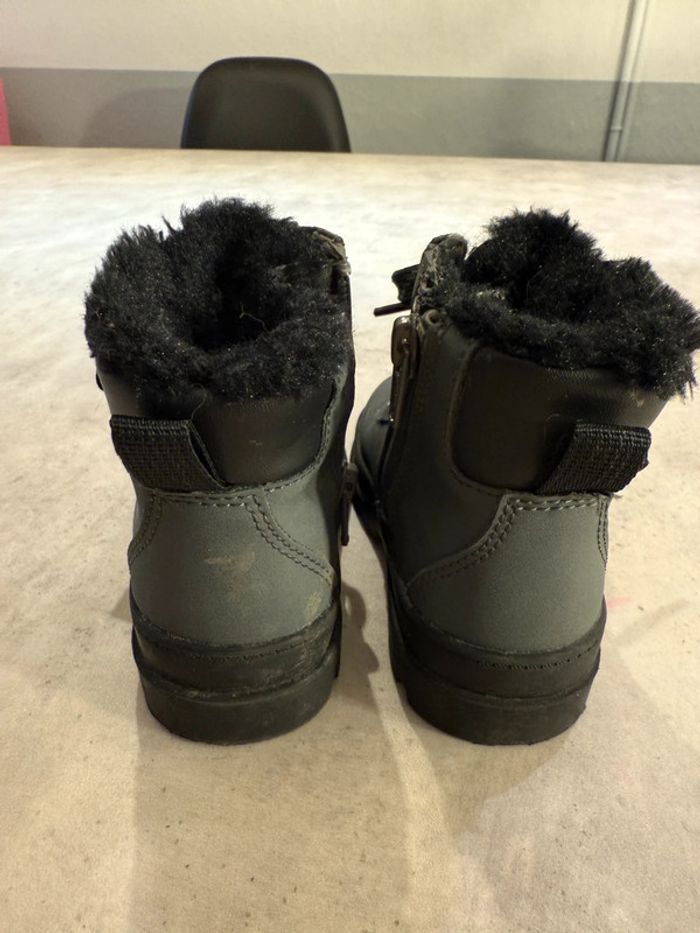 Bottines fourrées enfant H&M pointure 22 - photo numéro 6