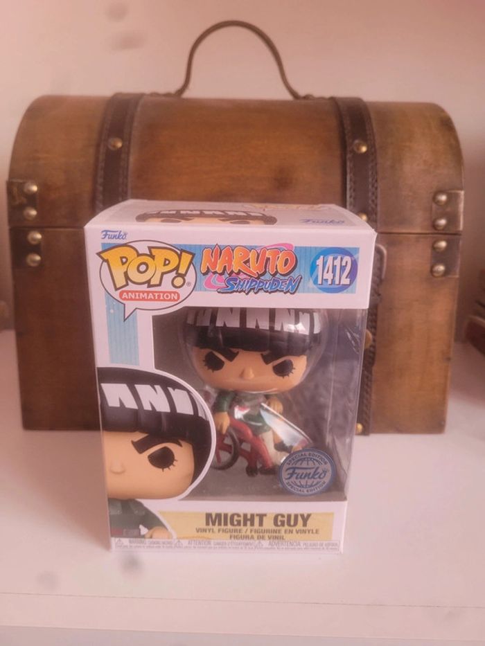 Figurine Funko Pop Might Guy Gai Maito en fauteuil 1412