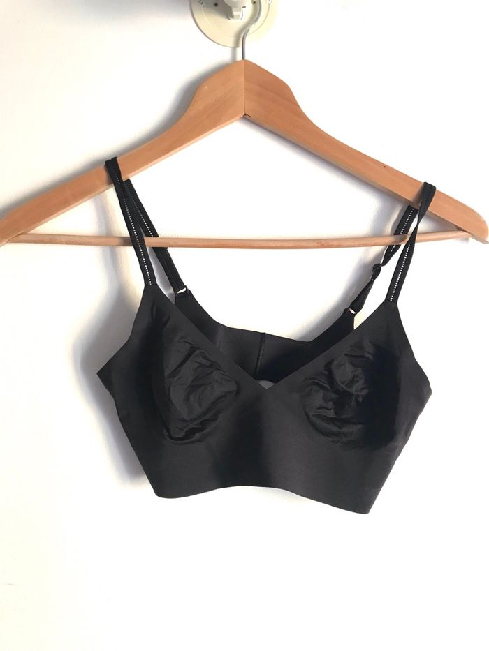 Bralette noire Sloggi taille 34/36 neuve jamais portée