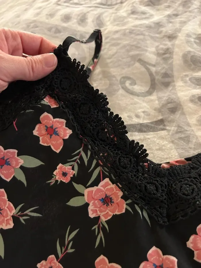 Débardeur motifs fleuris - photo numéro 5