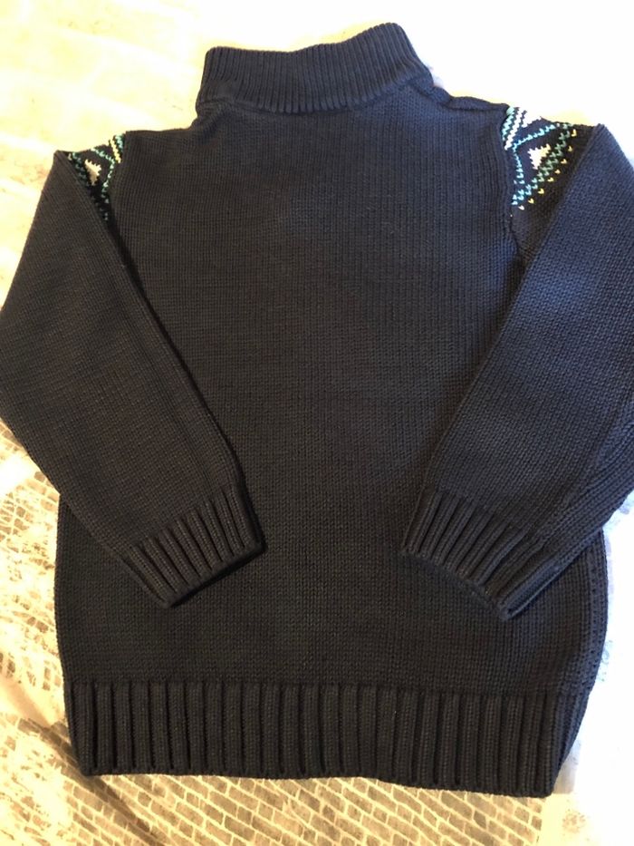 Pull chaud 8 ans - photo numéro 2