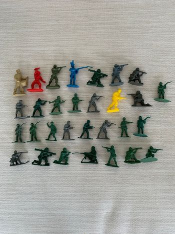 Lot soldats en plastique - vintage