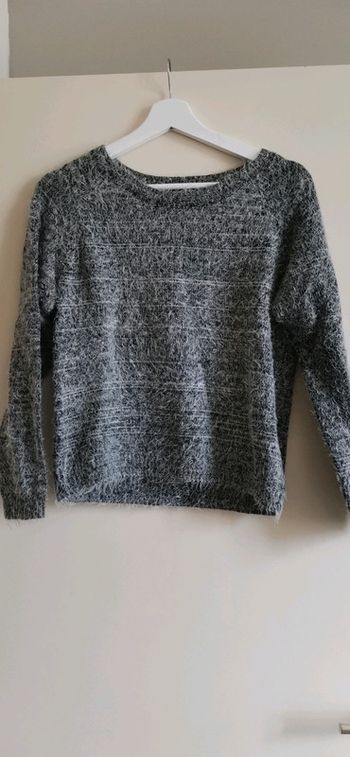 Pull gris