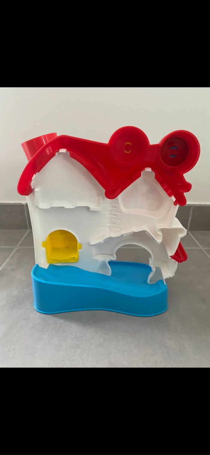 Maison de Mickey avec balle - photo numéro 7