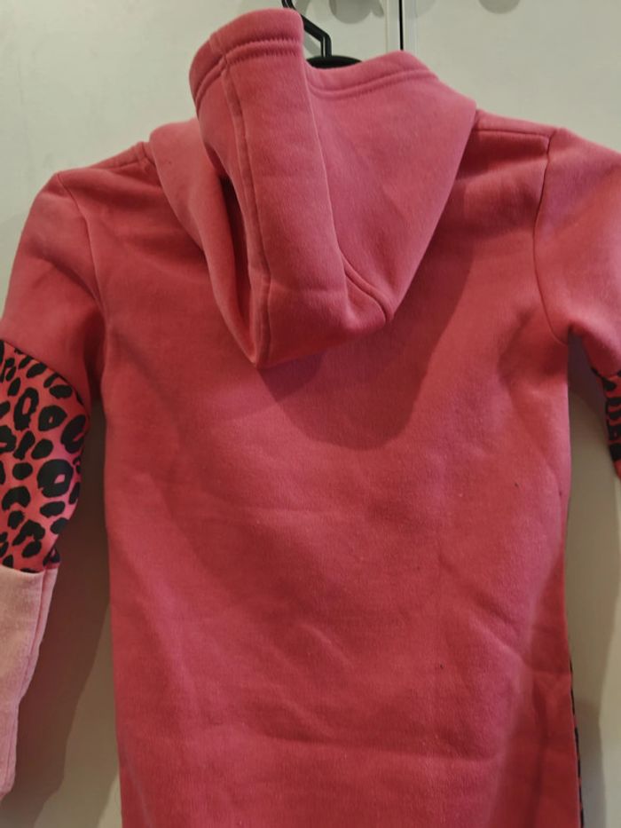 Robe sweat Lee Cooper rose fille 8 ans 🐆 Capuche & motifs léopard, tendance - photo numéro 3
