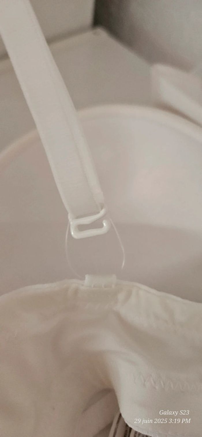 Soutien gorge forme bandeau 85B - photo numéro 5