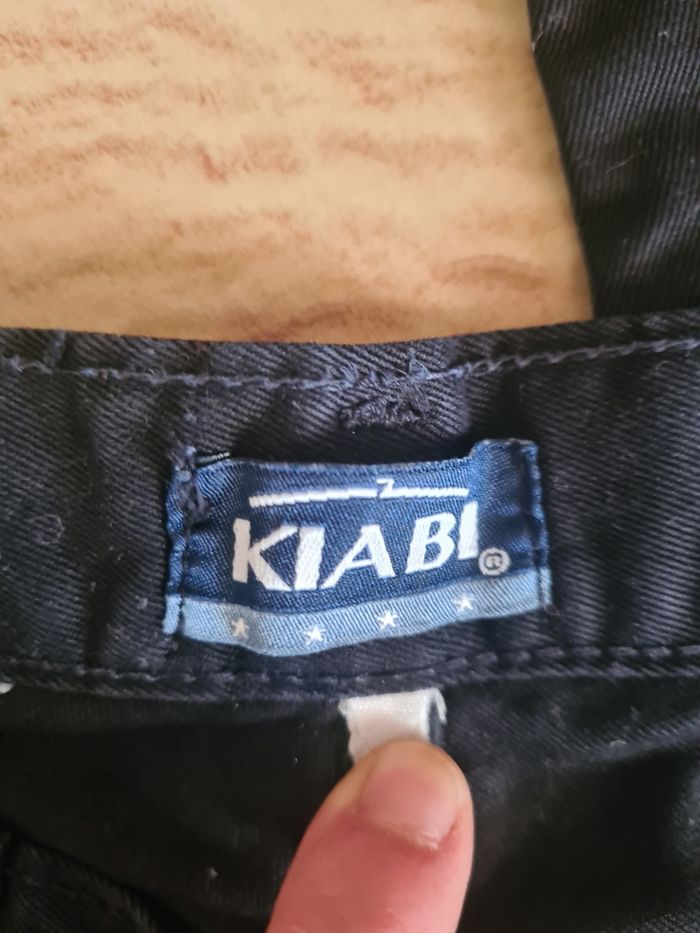 Jean droit noir Kiabi / Taille 44 - photo numéro 5