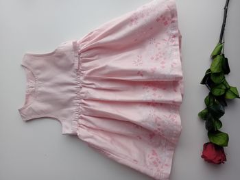 Robe rose neuve