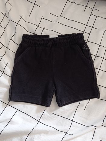 Short Zara 3/4ans