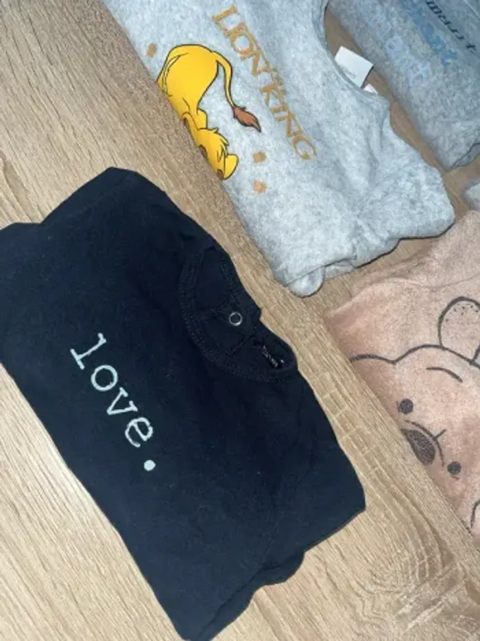Lot 5 pyjamas 6 mois - photo numéro 2