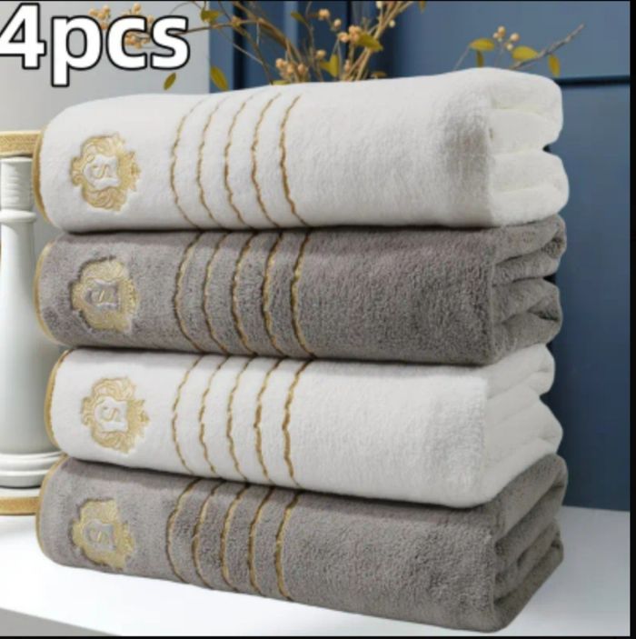 Ensemble 4 pièces de luxe classique brodé - photo numéro 2