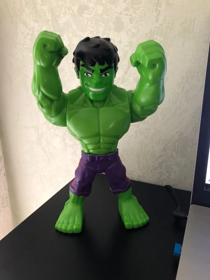 Figurine Hulk neuve 28 cm - photo numéro 1