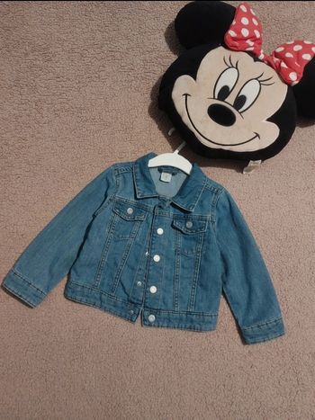 Veste en jeans h&m neuf jamais porté taille 3 ans