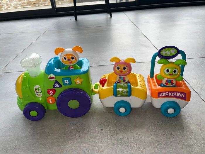 Le train de bebo Fisher price - photo numéro 2