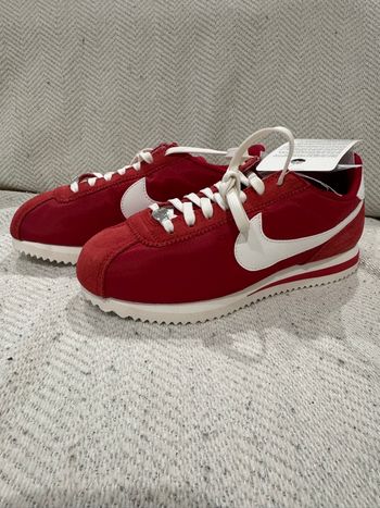 Nike Cortez rouge et blanc 35,5