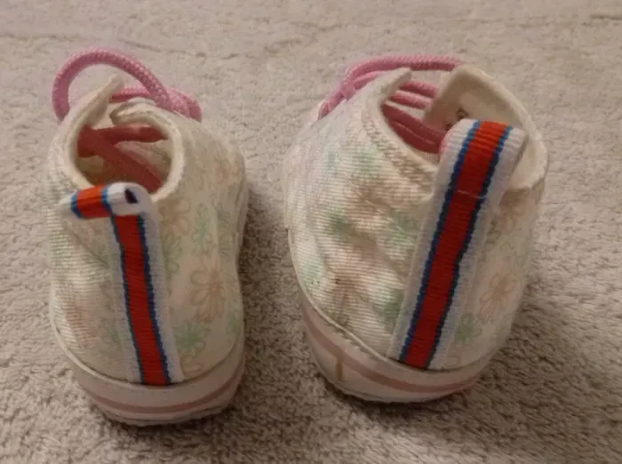 Chaussures 3/6 mois (réf perso 13)(familleac72) - photo numéro 4