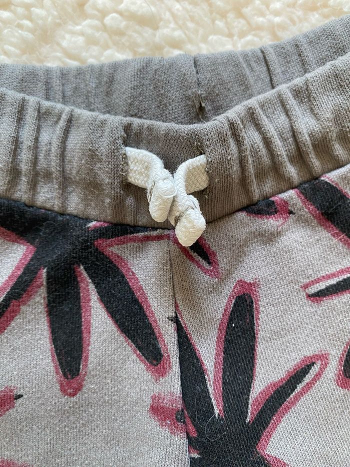 Short Zara taille 18/24 mois - photo numéro 3