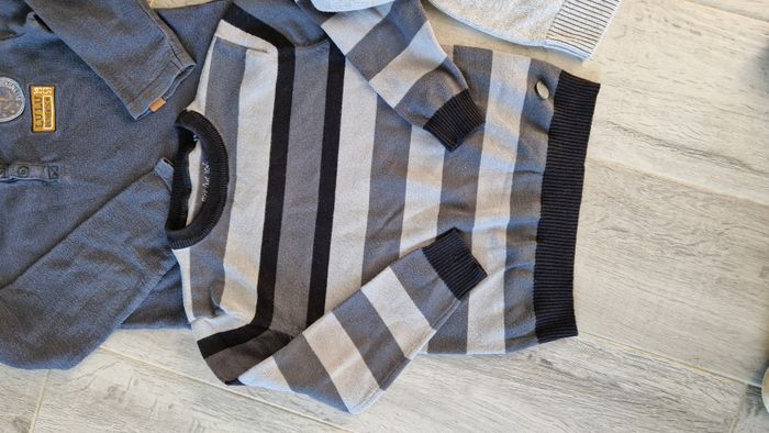 Lot de 4 pulls, taille 5 ans - photo numéro 2