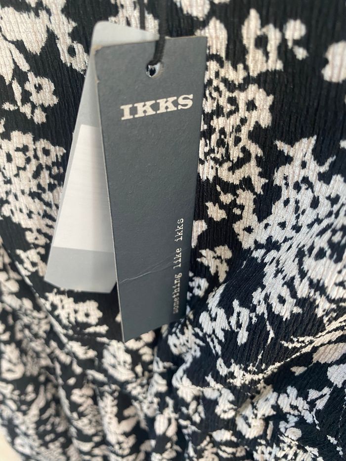Robe neuve taille 10 ans ikks - photo numéro 4
