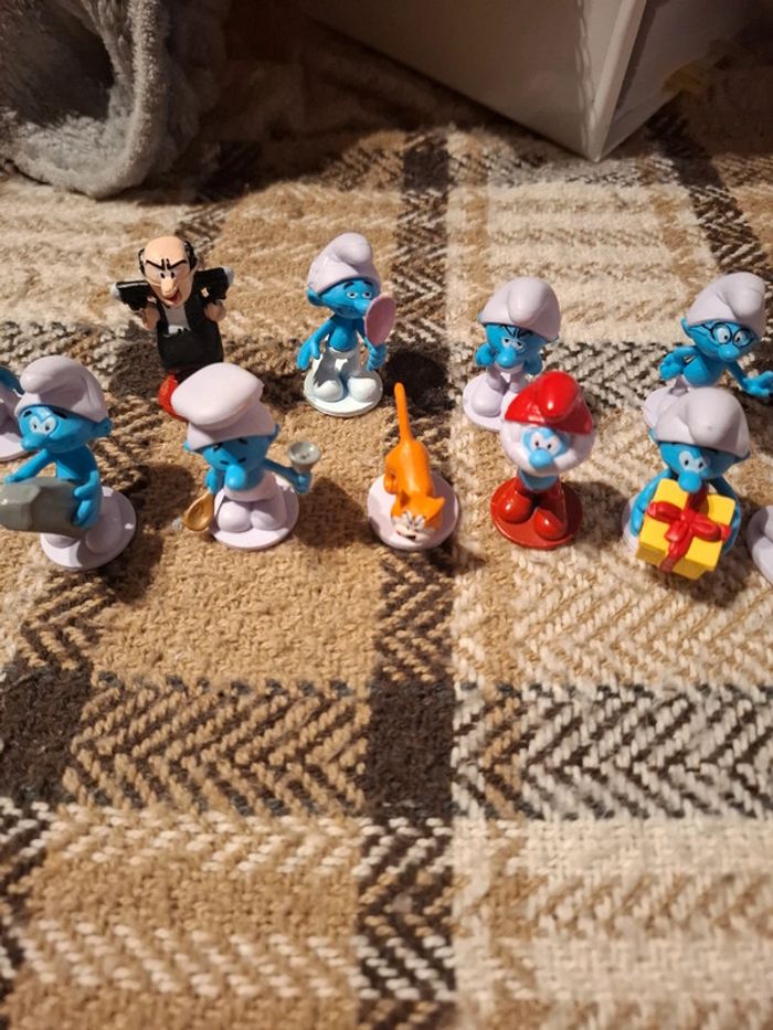 Lot de 12 figurines les schtroumpfs - photo numéro 3