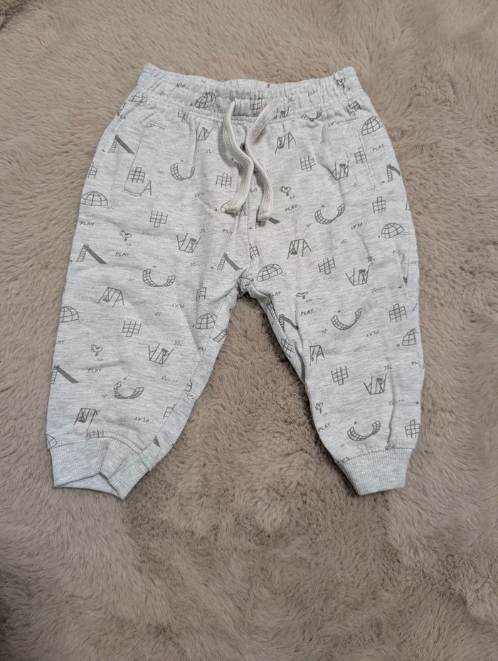 🩶 Jogging TEX Baby – 12 mois / 12M – gris clair imprimé Play 🩶