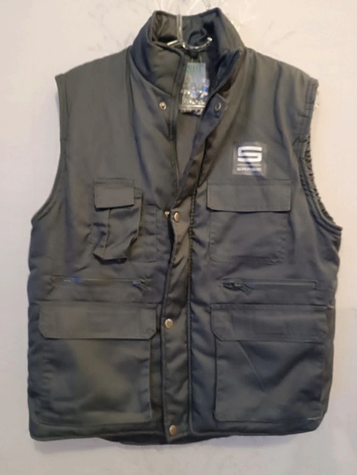 Veste sans manche grise