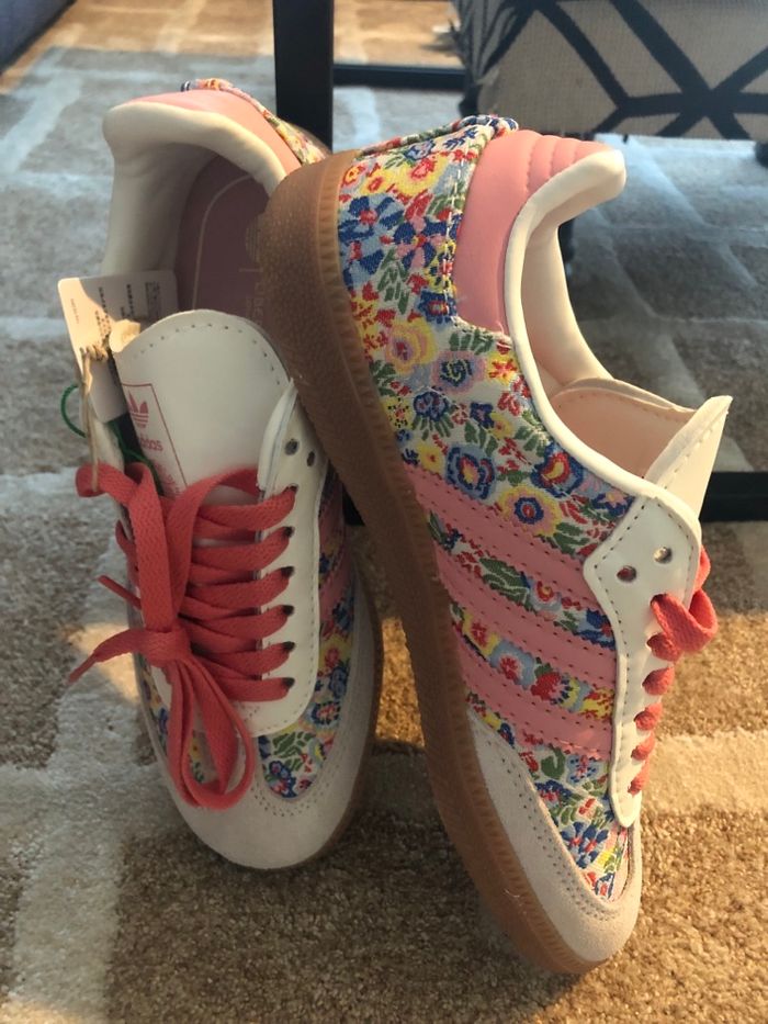 Adidas London taille 38 – neuves 90€