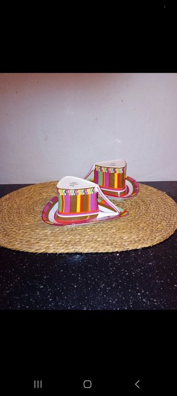 Lot 2 tasses à café