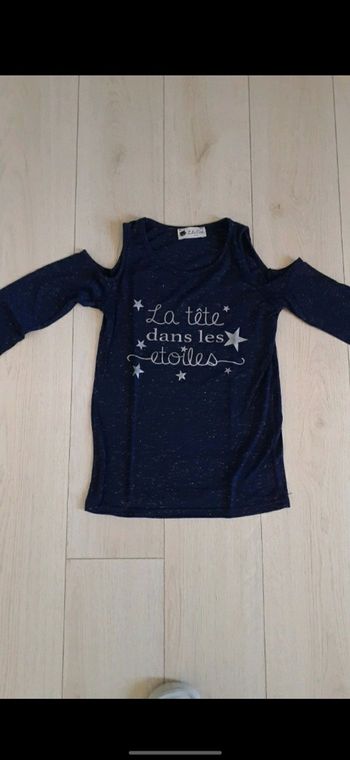 Haut sympa avec épaule ouverte