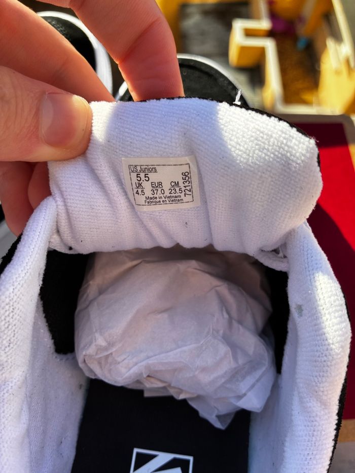 Vans Hylane Black White - Taille 37 - Neuves - photo numéro 7