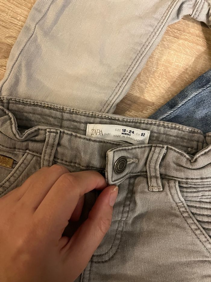 Lot jean 24 mois - photo numéro 4