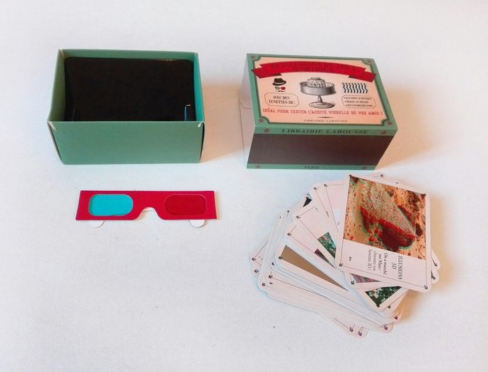 Jeu de découverte coffret boite de jeu "60 illusions et jeu d' optique" Larousse - photo numéro 2