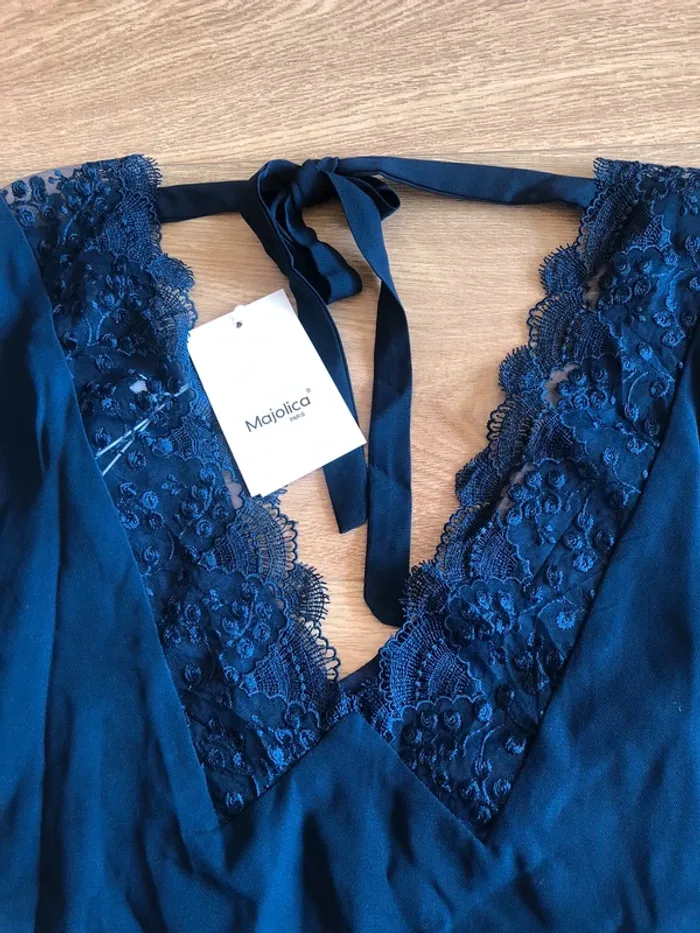 Robe bleu marine été dentelle et noeud au dos - photo numéro 2