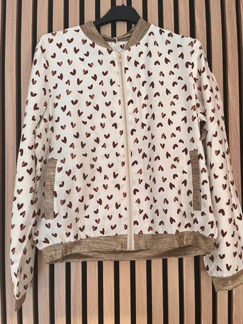 Veste écru et cœurs taille XL