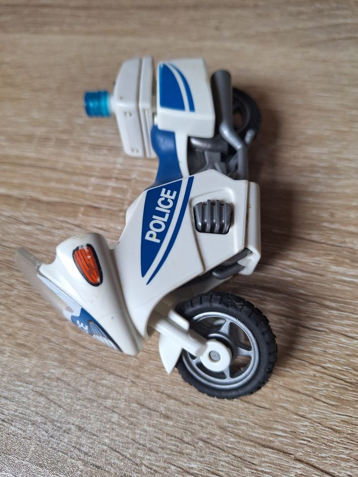 Moto playmobil en excellent état