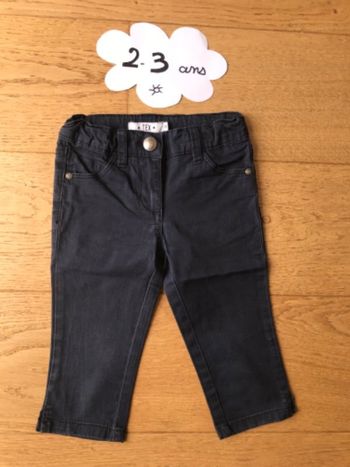 Pantacourt bleu marine 2-3 ans Tex