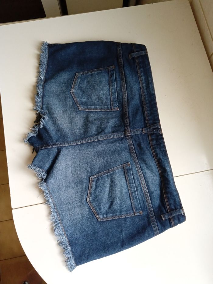 Short Jeans taille 46 - photo numéro 2
