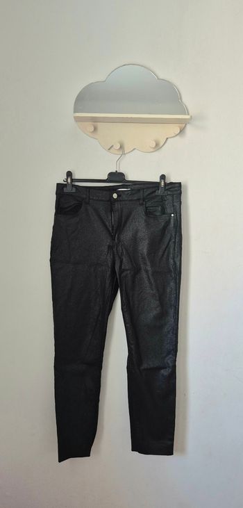 Pantalon simili cuir pailletée * Camaïeu *