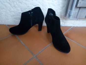 chaussures noires à talon