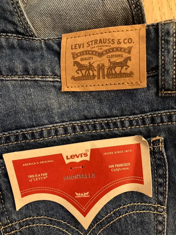 Levi’s shortalls relaxed it salopette jean bleu short 16 ans - photo numéro 4