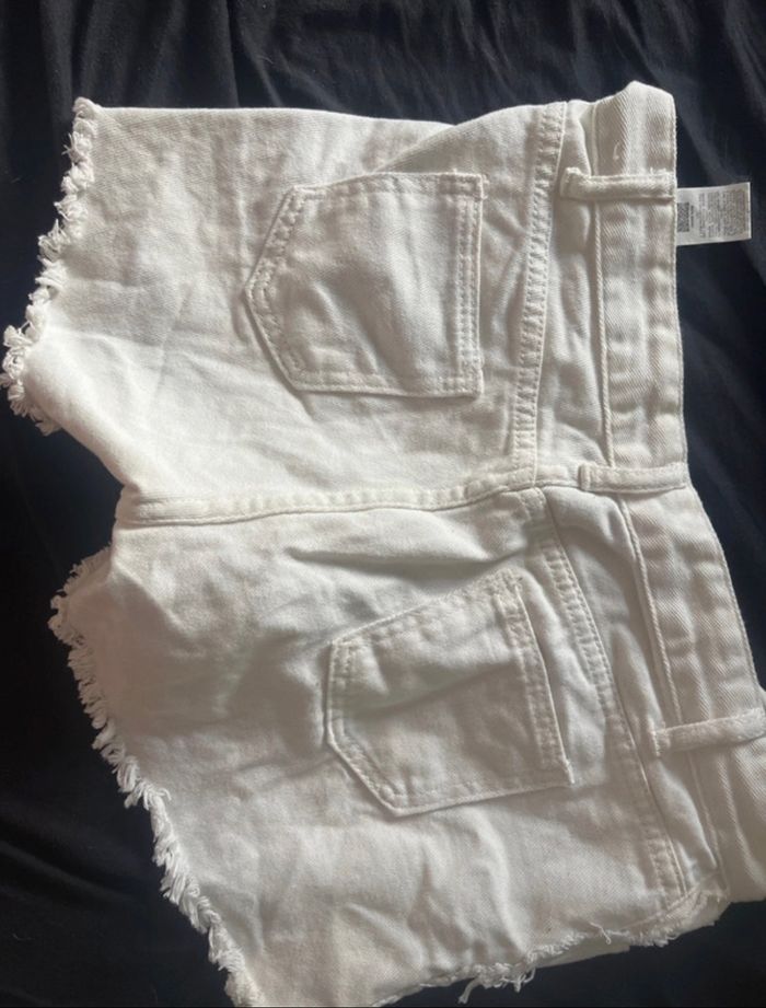 Short blanc - photo numéro 2