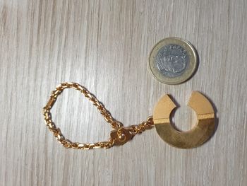 Superbe bijou gravé plaqué or ancien